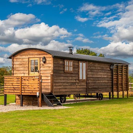 Ashwood Shepherd Hut -Ockeridge Rural Retreats Lägenhet Worcester Exteriör bild