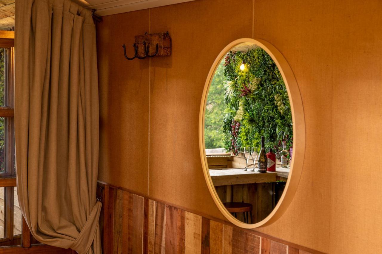 Ashwood Shepherd Hut -Ockeridge Rural Retreats Lägenhet Worcester Exteriör bild