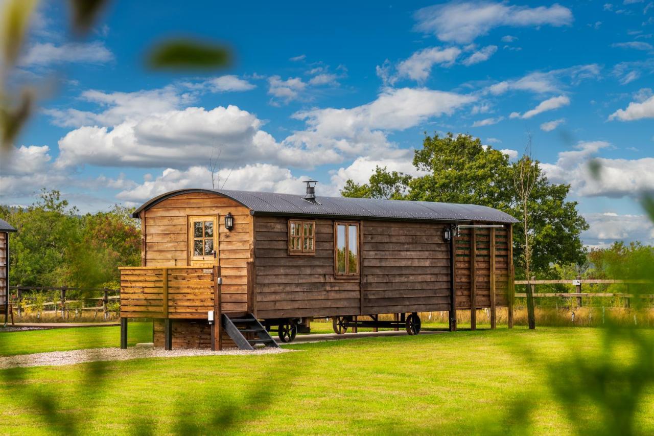 Ashwood Shepherd Hut -Ockeridge Rural Retreats Lägenhet Worcester Exteriör bild