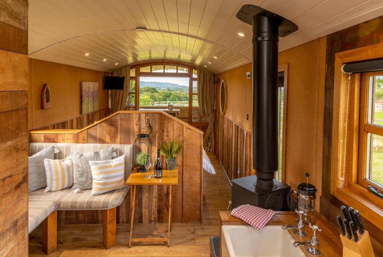 Ashwood Shepherd Hut -Ockeridge Rural Retreats Lägenhet Worcester Exteriör bild